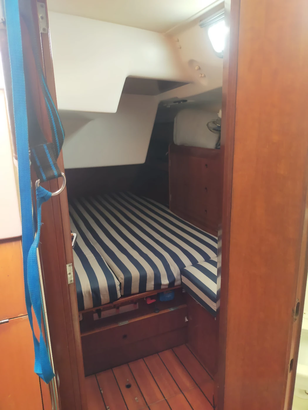 Beneteau First 47.7 (interior)